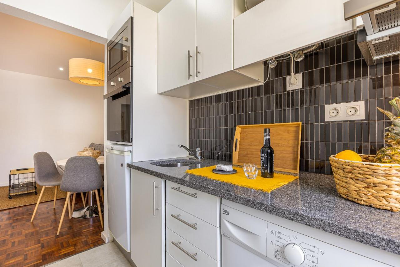 Flat With Balcony At Downtown By Farmers Market Apartamento Funchal (Madeira)