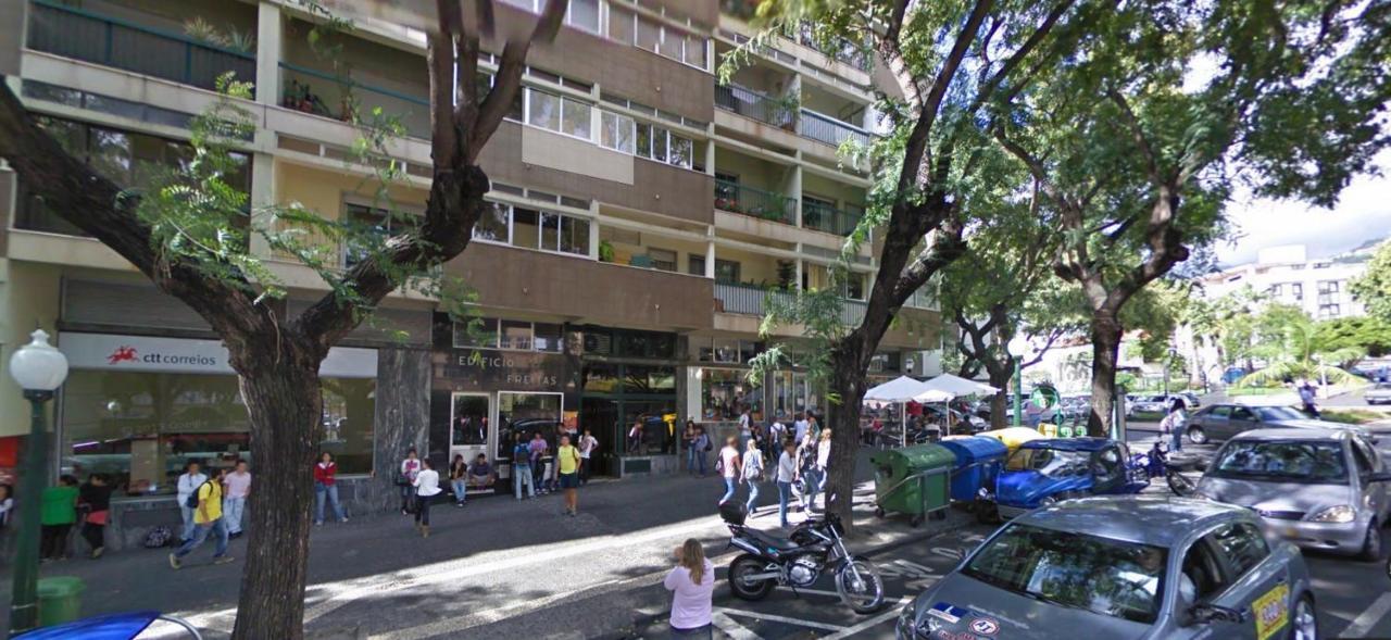 Flat With Balcony At Downtown By Farmers Market Apartamento